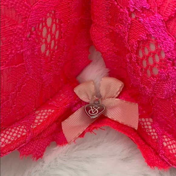 Victoria Secret  Bra 34C 🌸✨✨ - Picture 4 of 4
